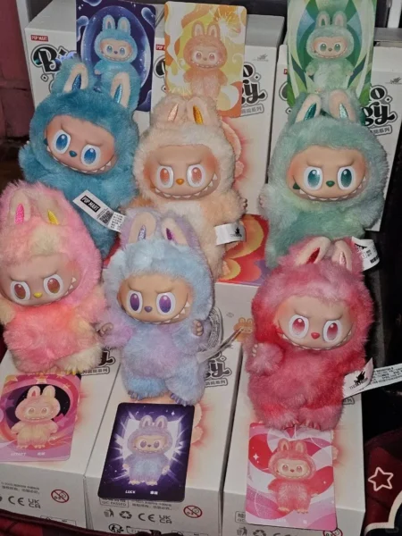 🧸𝗠ó𝗰 𝗸𝗵ó𝗮 𝗯ú𝗽 𝗯ê 𝗟𝗮𝗯𝘂𝗯𝘂 𝗻𝗴𝘂𝘆ê𝗻 𝗯ả𝗻 (𝘀ố 𝗹ượ𝗻𝗴 𝗰ó 𝗵ạ𝗻) 𝗰ò𝗻 𝗹ạ𝗶 𝘃à𝗶 𝗰𝗵𝗶ế𝗰